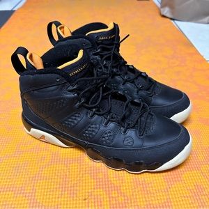 Air Jordan Retro 9 "Citrus" size 6.5y/8 womens